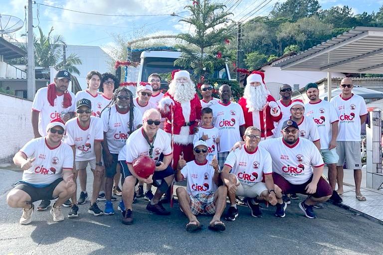 Papai Noel do Beco: uma tradição de mais de uma década