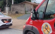 Homem  encontrado morto dentro de carro em Ilhota