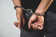 Jovem traficante com mandado de priso aberto  preso em Ilhota