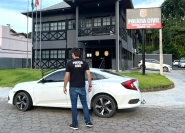 Carro roubado em 2022  encontrado em ptio de mercado em Blumenau