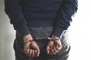 Homem com mandado de priso por embriaguez ao volante  preso em Gaspar