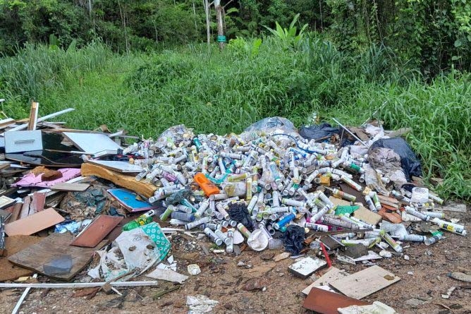 Descarte irregular de lixo aumenta em Gaspar; Samae faz mutir�o de limpeza