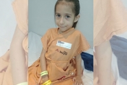 Família de Ilhota precisa de ajuda para tratamento de menina com tumor na coluna