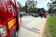 Criança morre atropelada por caminhão na divisa entre Ilhota e Itajaí