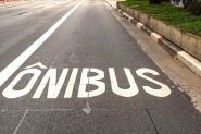 Vereador quer permitir que motociclistas usem as faixas de �nibus em Blumenau