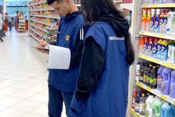 Procon de Gaspar divulga pesquisa mensal da cesta básica