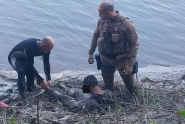 Homem tenta fugir da PM, fica atolado na beira do rio e acaba preso em Gaspar