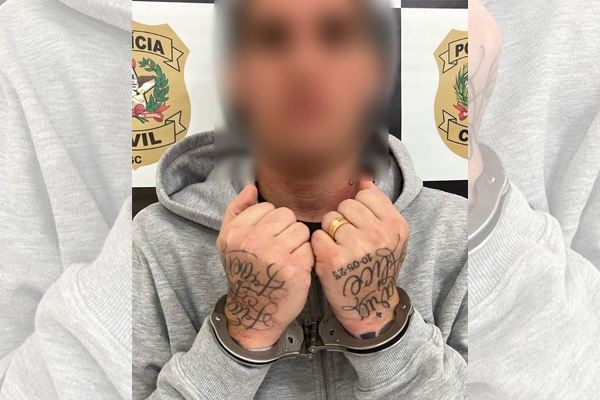 Polícia prende foragido envolvido com grupo criminoso que movimentou milhões com o tráfico de drogas em SC