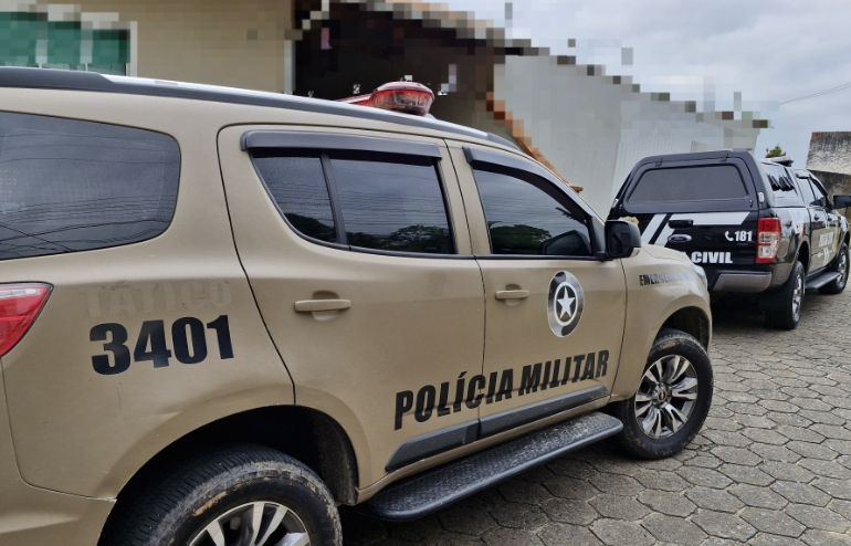 Polícias Civil e Militar prendem três homens por tráfico de drogas no Gaspar Mirim, Centro e Coloninha
