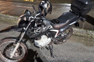 Morador de rua morre ap�s ser atropelado por moto em Brusque