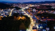 Gaspar tem 65% da iluminação pública em LED; previsão é de 80% até dezembro