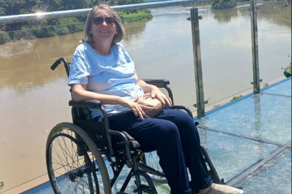 Cart�es � venda para feijoada beneficente em prol de gasparense com esclerose