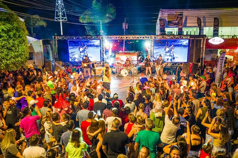 Gaspar ter� show de violinista ap�s Desfile de Natal na pr�xima semana