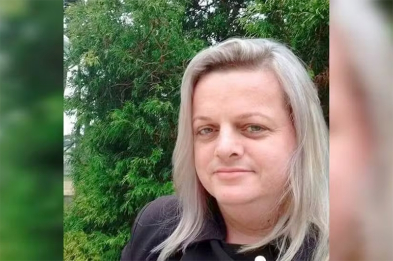 M�e � condenada a pagar indeniza��o ap�s cometer crime de transfobia contra professora de Gaspar