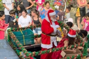 Vig�sima festa do Papai Noel re�ne cerca de 500 crian�as no Coloninha, em Gaspar