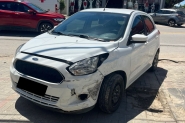 Acidente entre dois carros é registrado no Centro de Ilhota