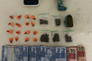 PM prende homem e apreende cocana, maconha e crack em casa em Ilhota