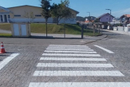 Ditran refora pintura de faixas de pedestres em escolas e CDIs de Gaspar