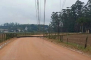 Queda de poste  registrada no bairro Barraco, em Gaspar