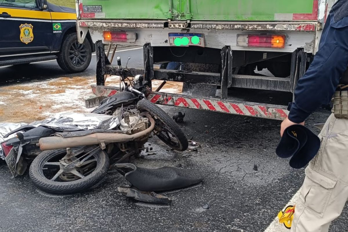 Morte em Gaspar: coliso entre moto e caminho mata homem na BR-470