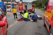 Homem fica ferido em acidente de moto na volta do trabalho em Gaspar
