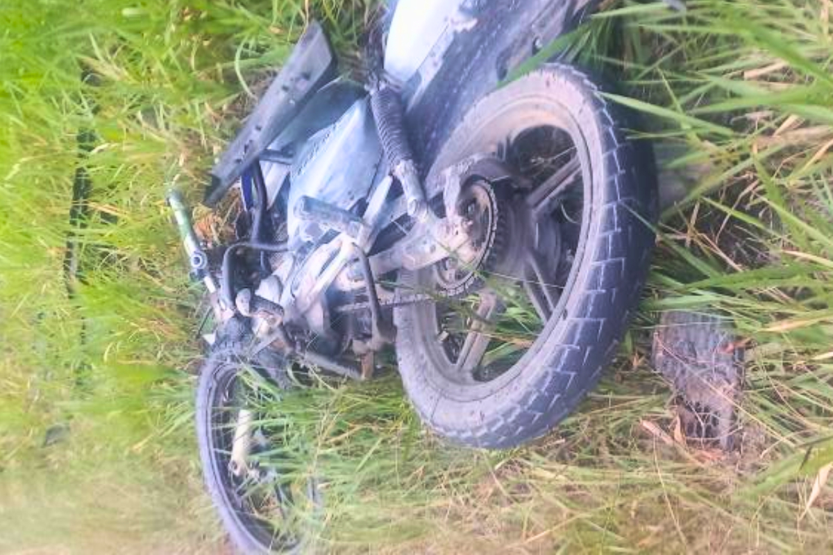 Piloto e passageiro de moto morrem após colisão com carro em Nova Trento