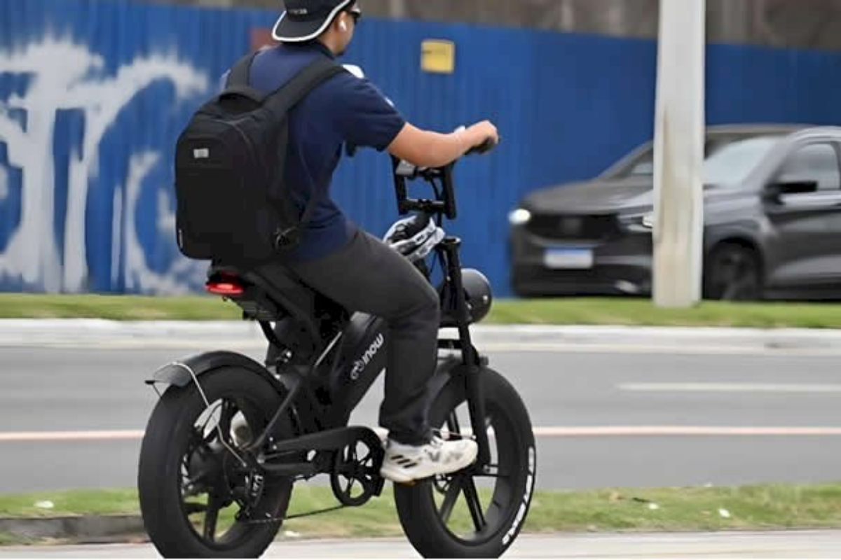 Conselho define exigências para ciclomotores, bikes elétricas e patinetes a partir de 2026