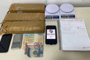 PM encontra maconha dentro de geladeira e traficante � preso na divisa entre Gaspar e Brusque