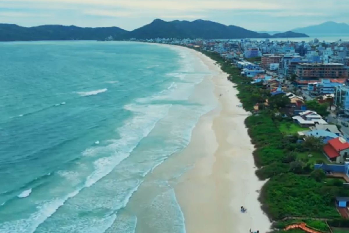 Cidades catarinenses estão entre os destinos mais buscados por estrangeiros para o Carnaval