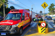 Mulher é hospitalizada após cair de moto no Bela Vista, em Gaspar
